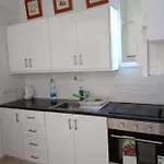 Mikis' 1 Bedroom Near The And Center Λάρνακα