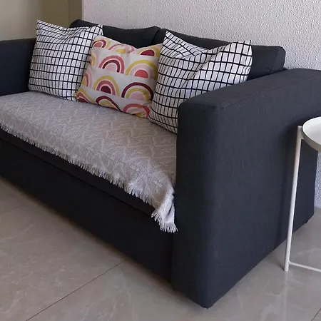 Mikis' 1 Bedroom Near The And Center Ларнака