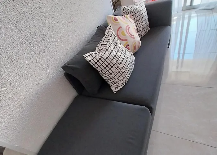 Mikis' 1 Bedroom Near The And Center Апартаменты *