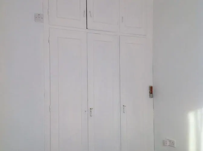 Апартаменты Mikis' 1 Bedroom Near The And Center Ларнака