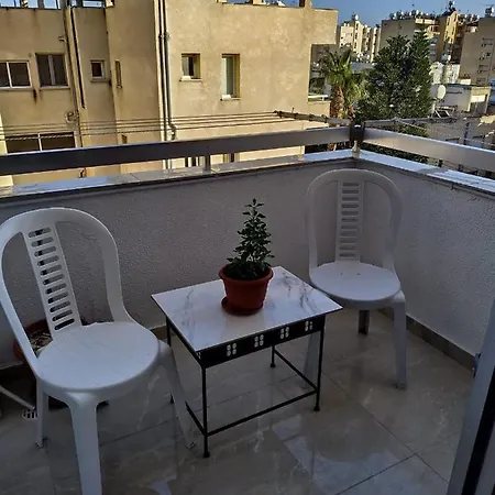 Appartement Mikis' 1 Bedroom Near The And Center *