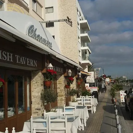 Apartman Mikis' 1 Bedroom Near The And Center *