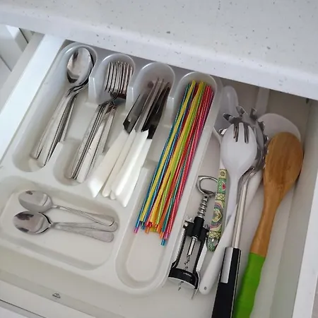 Mikis' 1 Bedroom Near The And Center Appartement