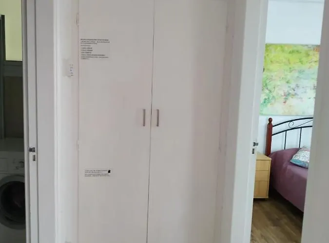 Apartment Mikis' 1 Bedroom Near The And Center