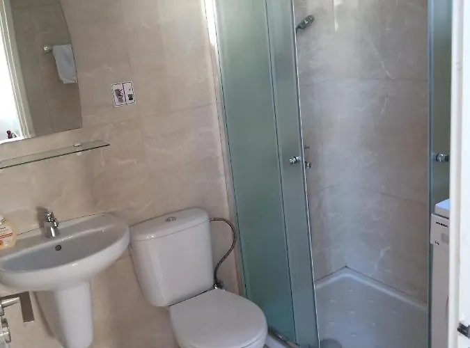 Mikis' 1 Bedroom Near The And Center Апартаменти