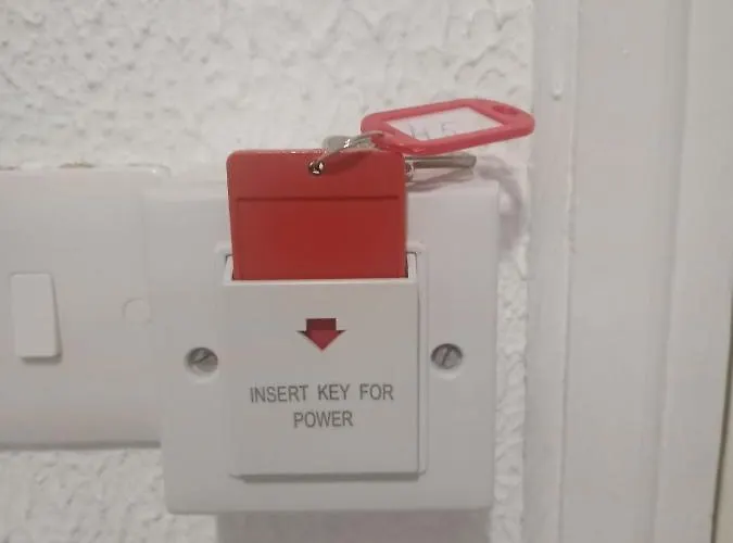 Mikis' 1 Bedroom Near The And Center Апартаменти Ларнака