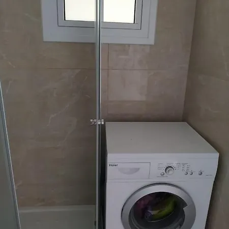 アパート Mikis' 1 Bedroom Near The And Center